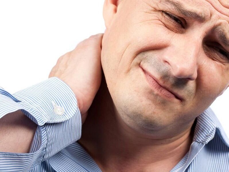 Un forte dolore doloroso al collo segnala il terzo stadio dell'osteocondrosi cervicale
