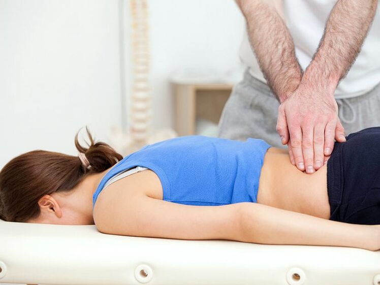 Condurre un massaggio terapeutico a 3 e 4 fasi della malattia